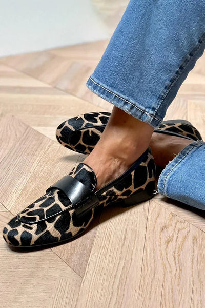 NORTHLINE STUDIO | ANIMAL PRINT LOAFER WITH ELEGANT DETAIL