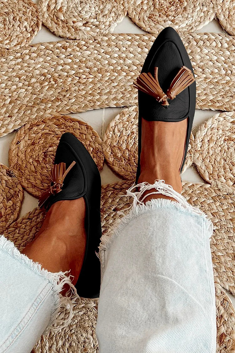 NORTHLINE STUDIO | POINTED LOAFERS WITH TASSEL