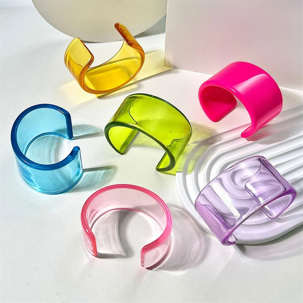 Glossique Acrylic Bangle