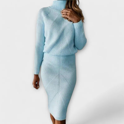 Two-piece set with fitted skirt