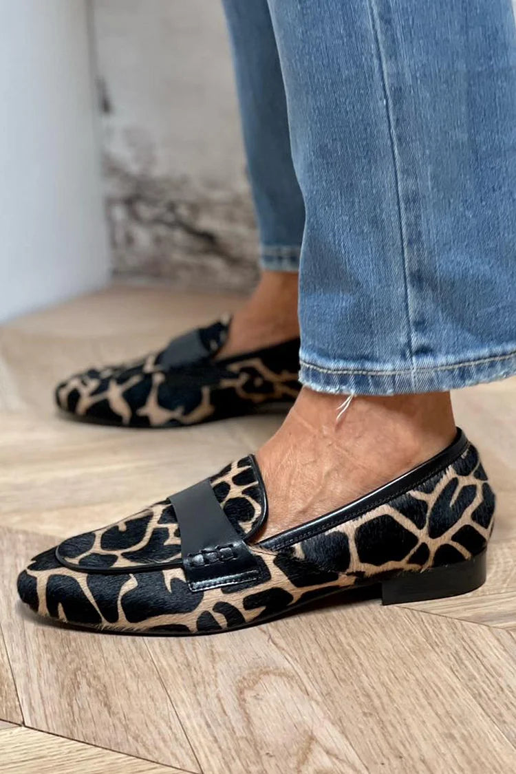 NORTHLINE STUDIO | GIRAFFE PRINT LOAFERS