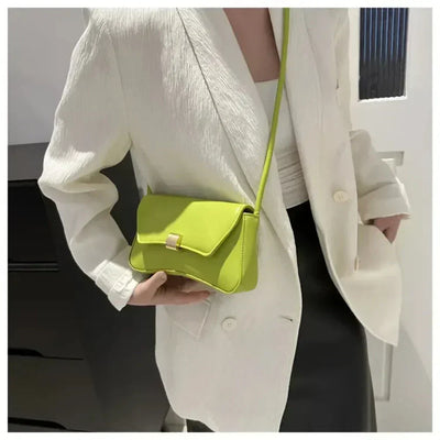 Daphne | Vintage-Inspired Shoulder Bag