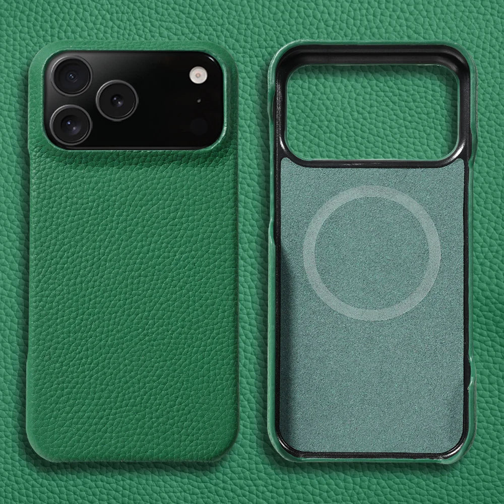 The Execuitve Leather iPhone 17 Case