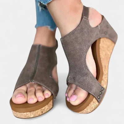 MÓNICA™ – Sandalias ortopédicas con estilo para un verano sin dolor
