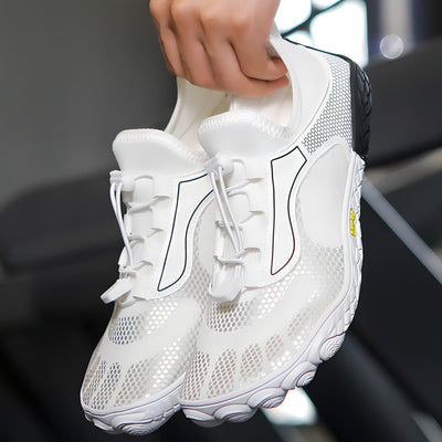 Non-slip barefoot shoes with protection.