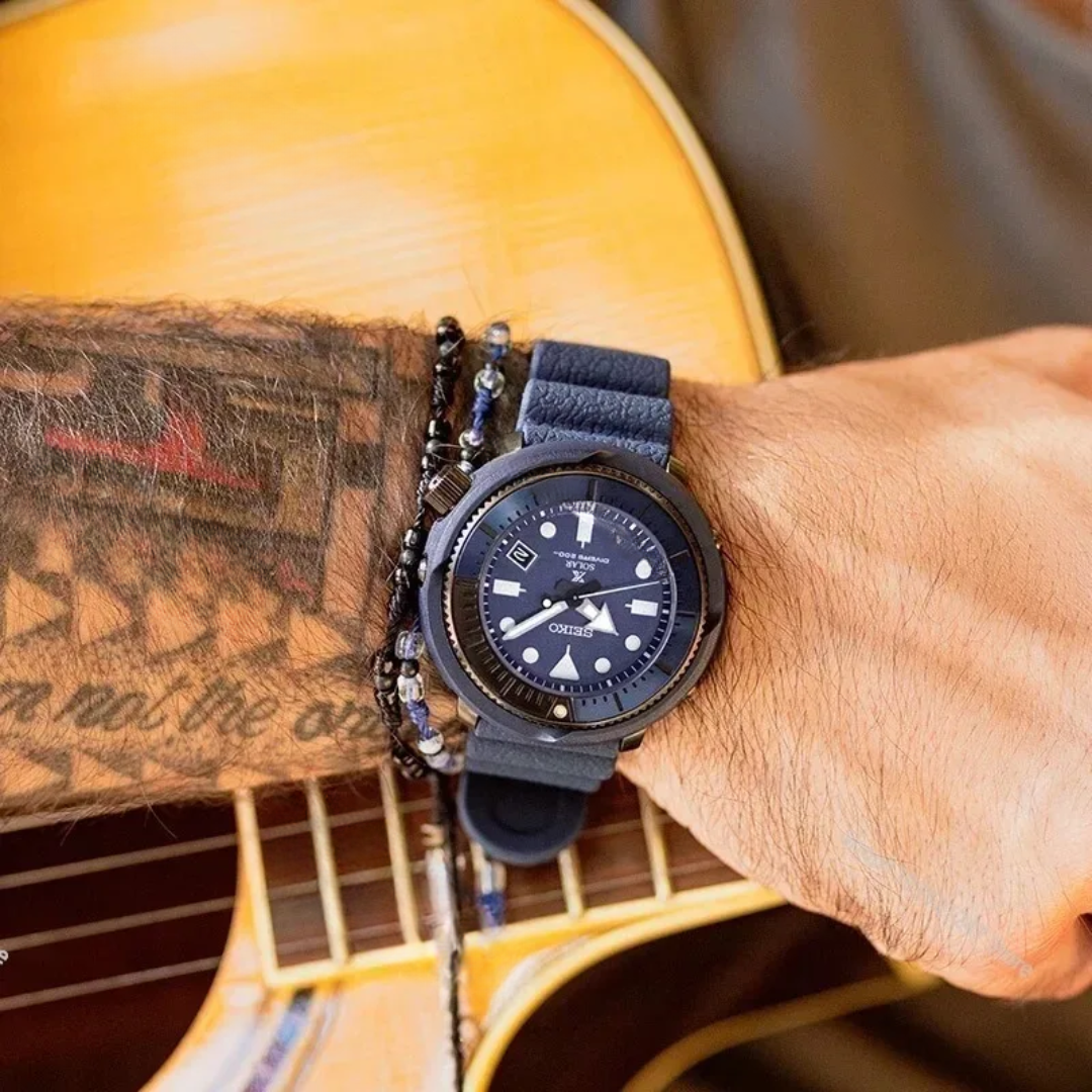 Zevik – Luminous Sport Watch