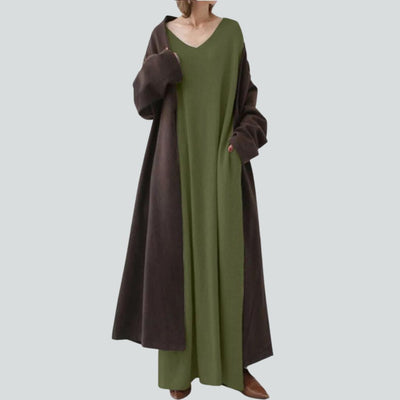Avencea V-Neck Pullover Dress with Long Sleeves in Loose Fit