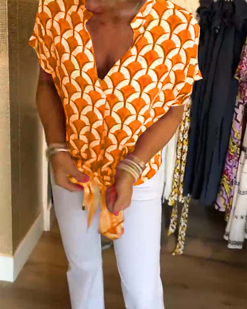 Lark - Women's Crew Neck Geometric Print Top