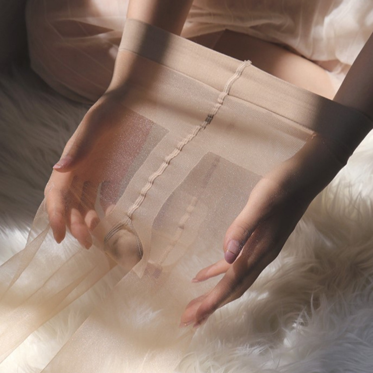 LuminiqueSheer™ — Glow with All-Day Confidence and Effortless Elegance