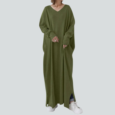 Avencea V-Neck Pullover Dress with Long Sleeves in Loose Fit