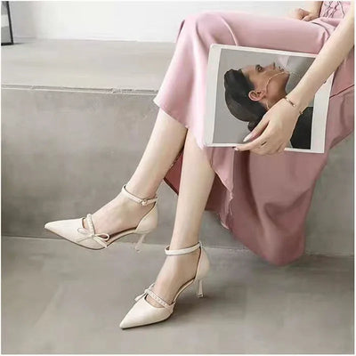 La Vie Pearl Bow Heel