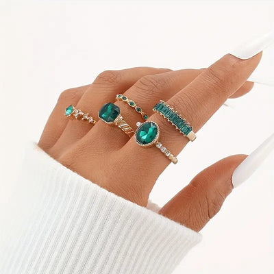 Zarina Exquisite Emerald Ring Set | Gold 18k
