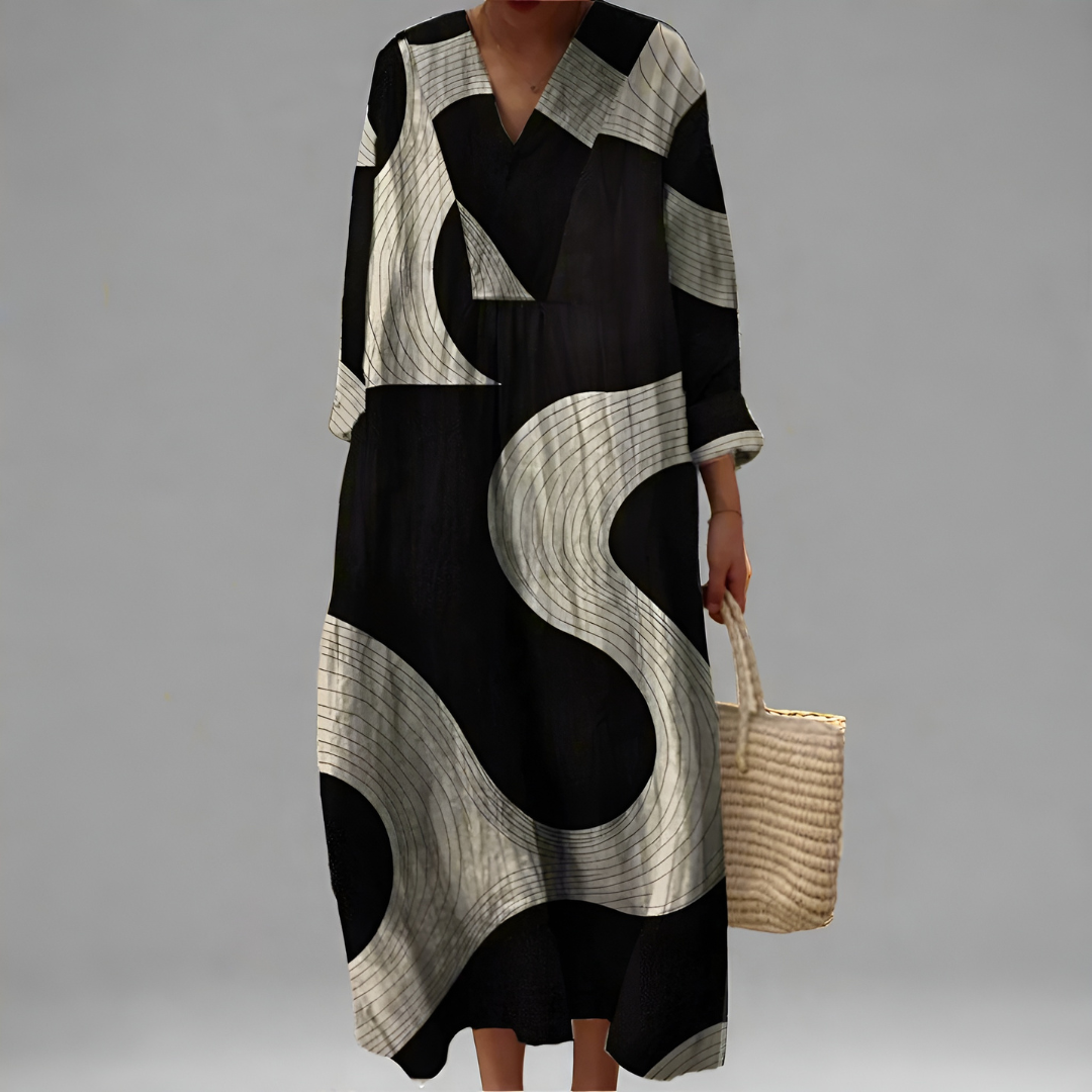 Esara – Noir Wave Maxi Dress