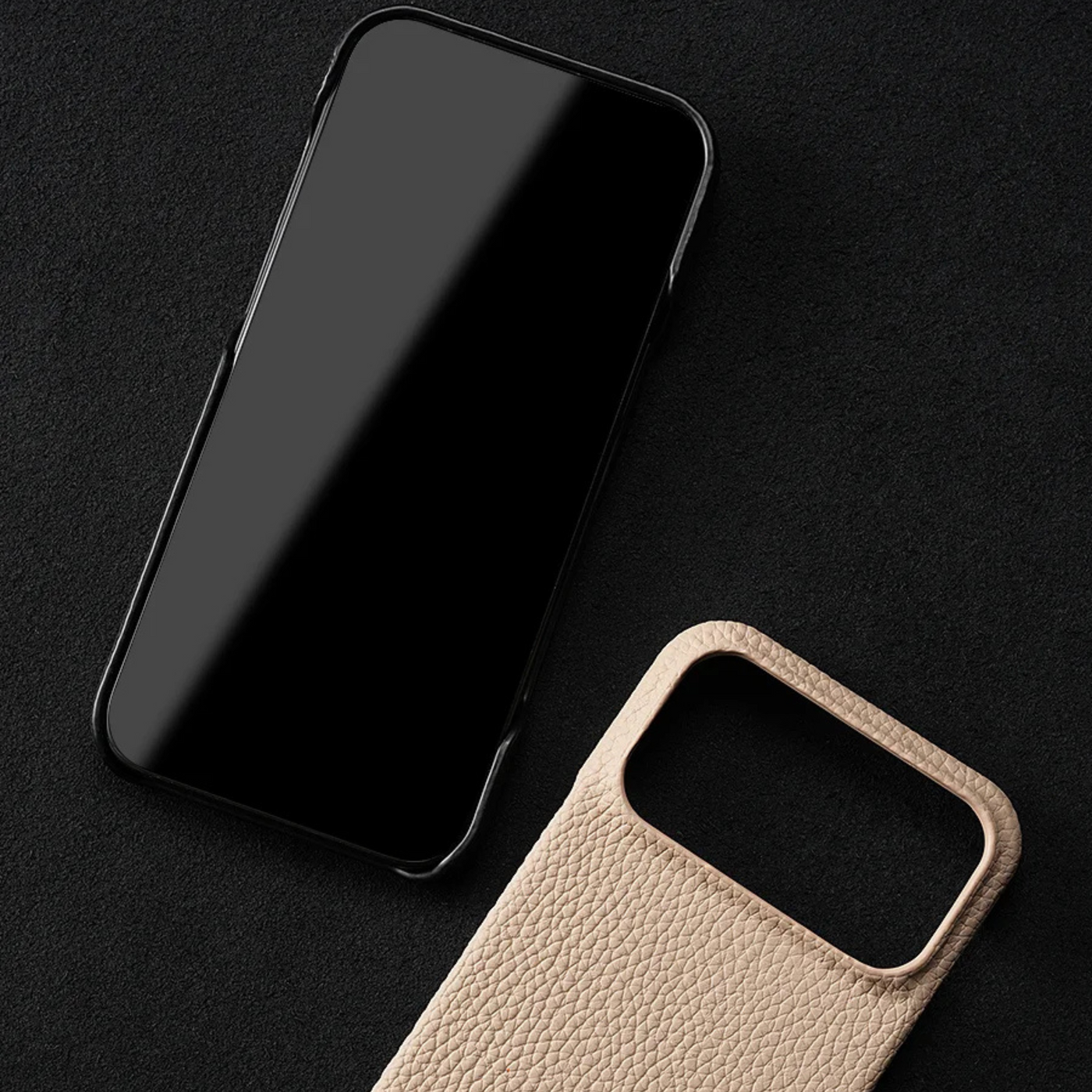 The Execuitve Leather iPhone 17 Case