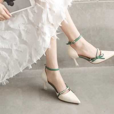 La Vie Pearl Bow Heel