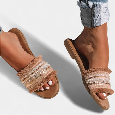 CELINA™ – Sandalias planas con cuentas y estilo bohemio