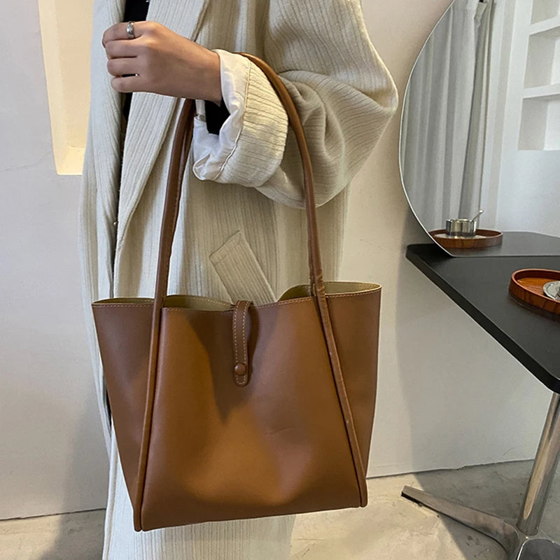 Liora™ | Large Carry Bag