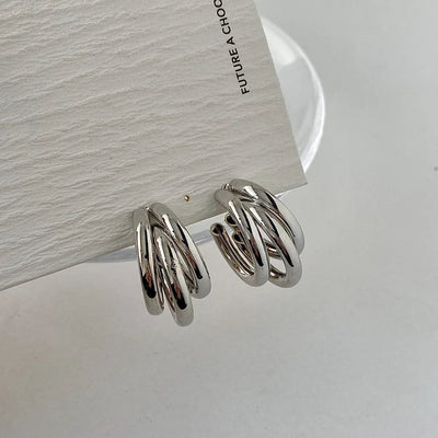 Trinova | Elegant Hoop Earrings