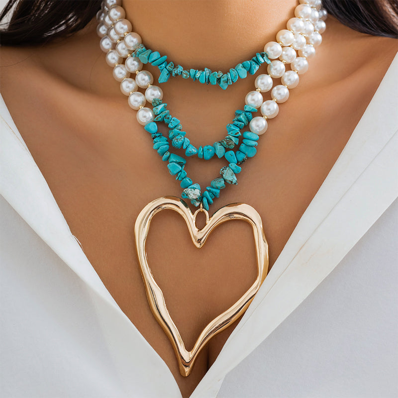 "Amoura" Pearl Necklace
