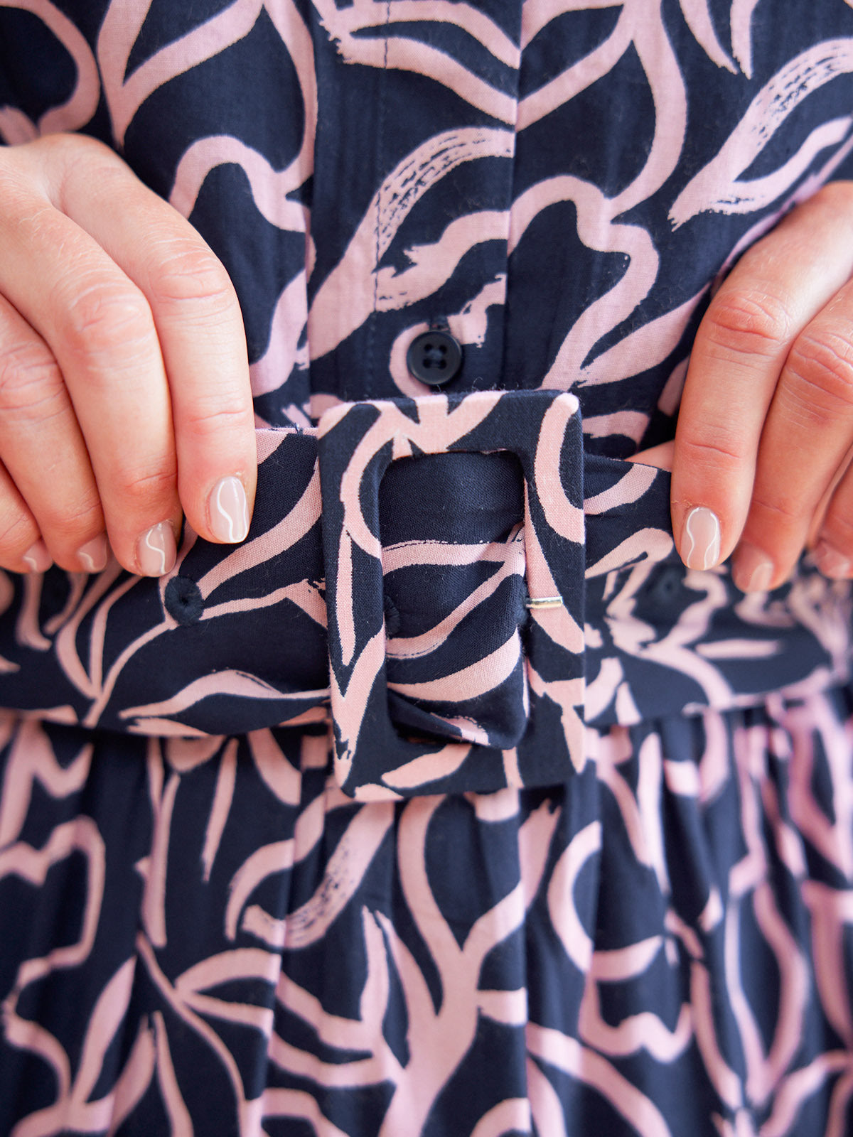 Camilla Dress - Navy Linear Floral