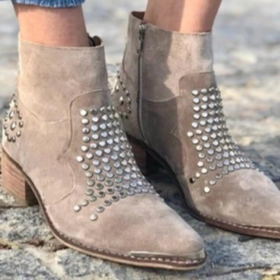 NORTHLINE STUDIO | ANKLE BOOTS WITH STUDS