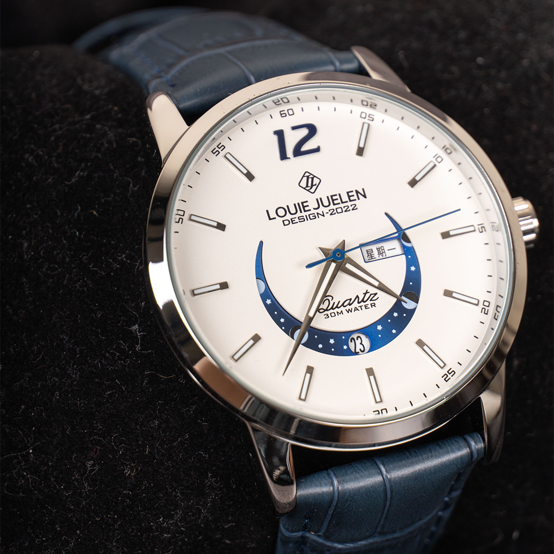 Elegant Luminous Moonphase Watch™