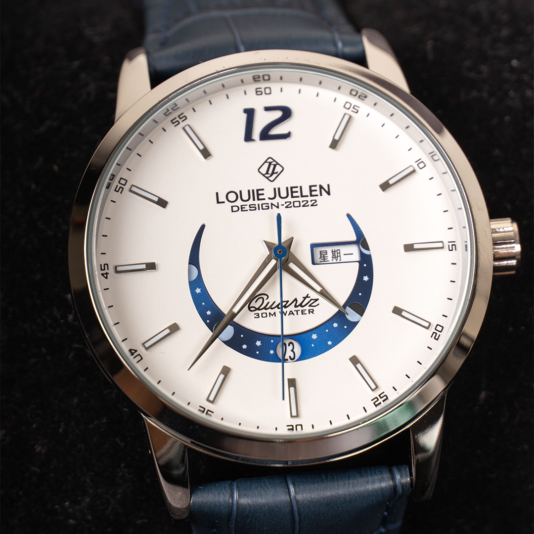 Elegant Luminous Moonphase Watch™
