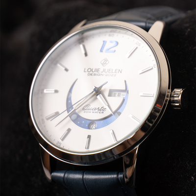 Elegant Luminous Moonphase Watch™