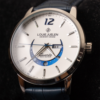 Elegant Luminous Moonphase Watch™