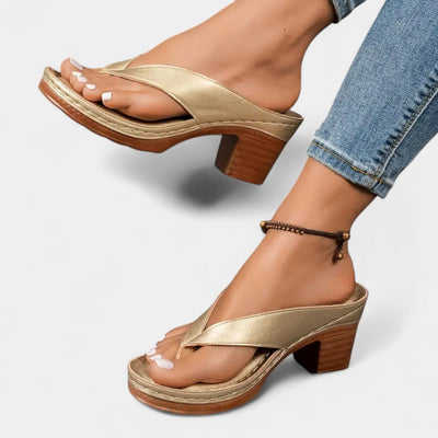 AURELIA™ – Sandalia ortopédica con tacón y estilo atemporal