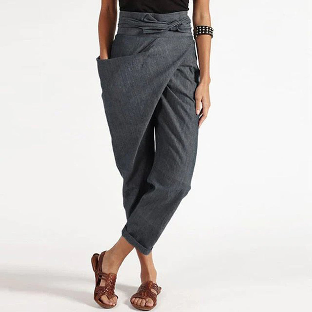 Avencea - Fashionable cropped pants with high waist and front knot design