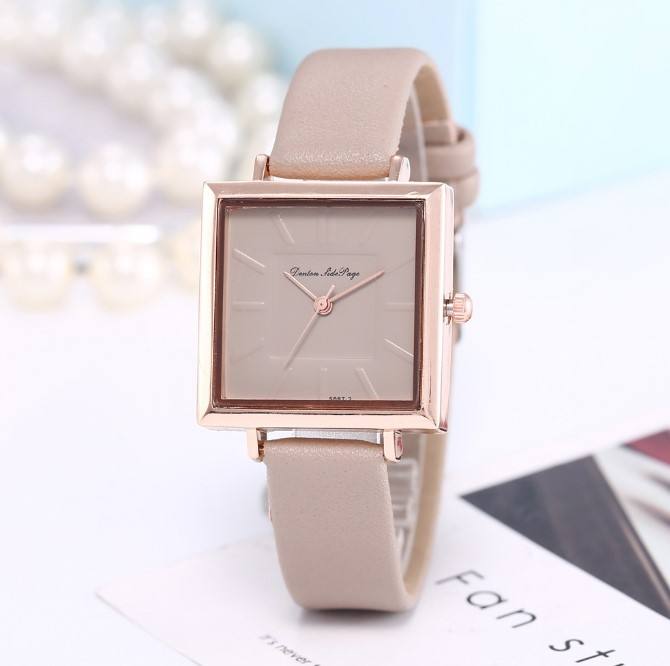 Elegant Square Minimalist Quartz Watch