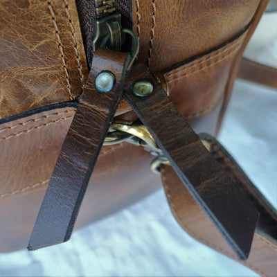 Glossy Hunter Leather Ladies Mini Travel Bag