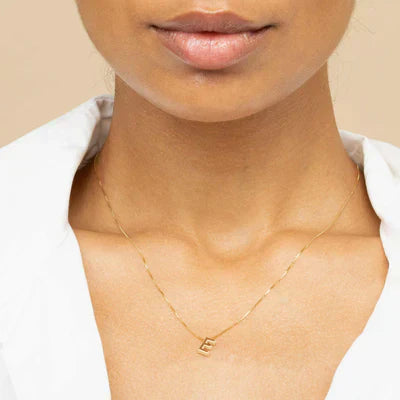 Love letter initial necklace | White Gold 18k