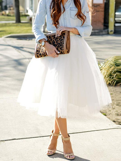 Avencea mid-length, voluminous Tutu skirt for women made of elegant, white tulle