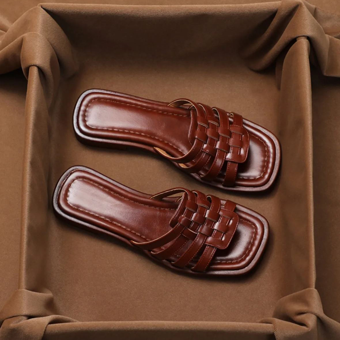 "L'Aura Isolana" Slippers