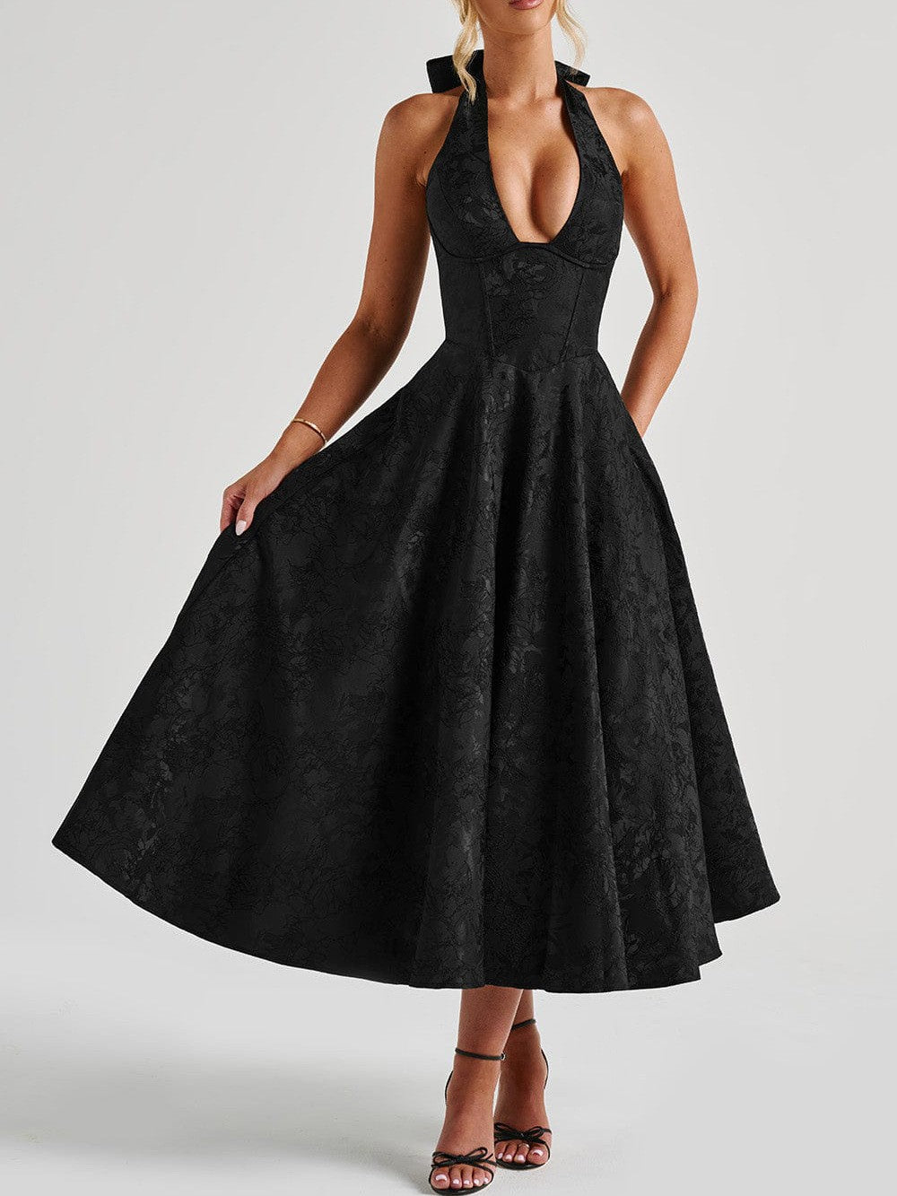 Esmeralda | Halter Sleeveless Midi Dress