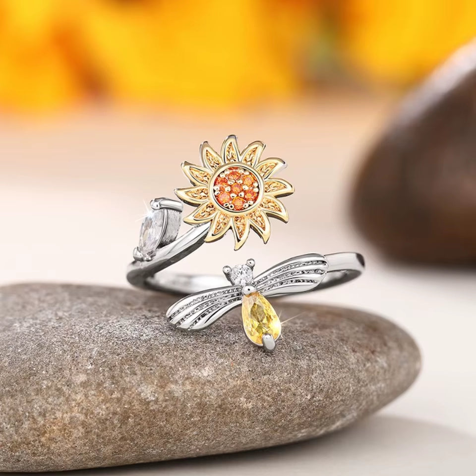 Bloom & Bee Zircon Ring