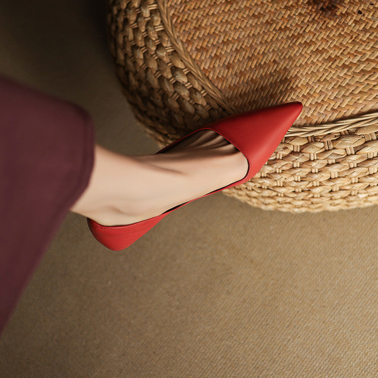 Sylvia | Timeless Style Kitten Heel