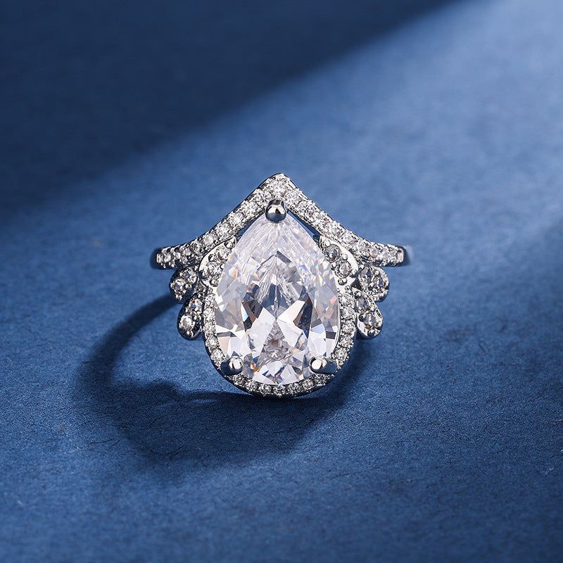 Aria Teardrop White Set | White Gold 16k