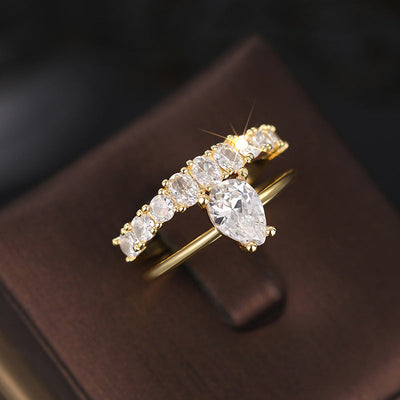 Vivienne Hartley Ring | Gold 18k