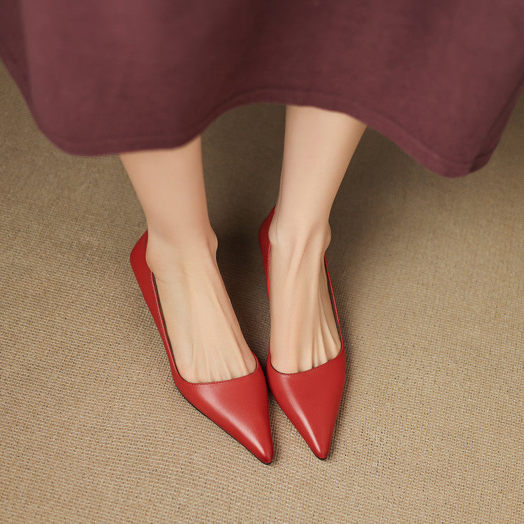 Sylvia | Timeless Style Kitten Heel