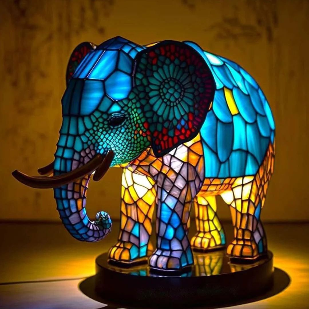 Rajah | Magic Elephant Lamp in Colored Glass