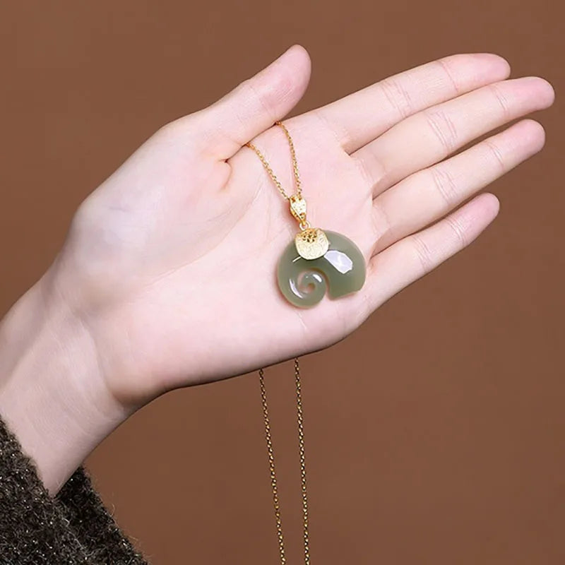 Aureum I Stone Elephant Pendant