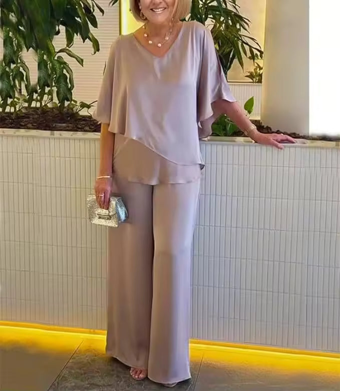 Isabella – Two-Piece Set with Elegant Flair