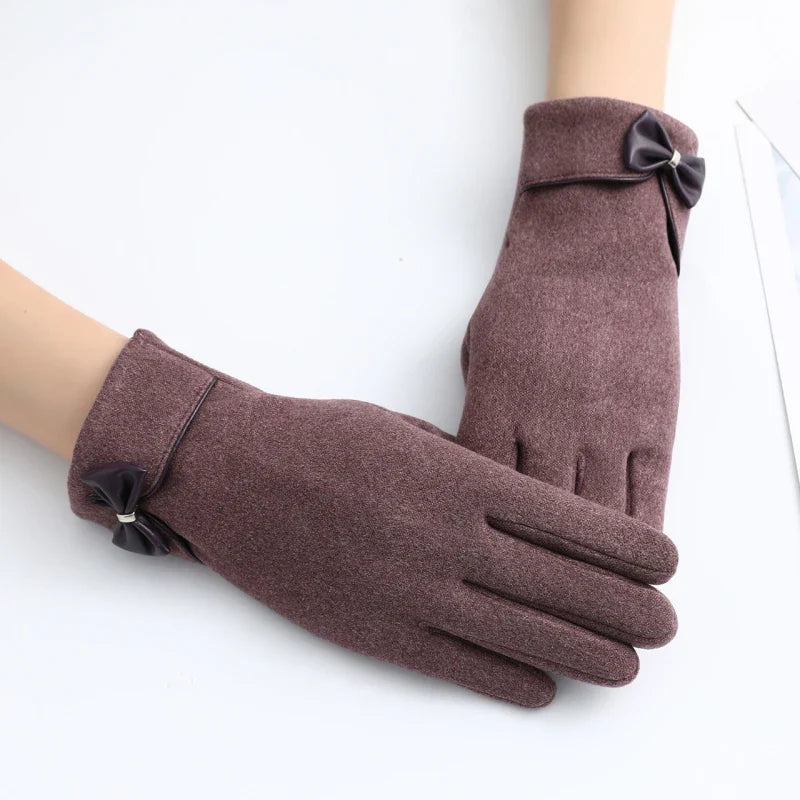 "Velvet Touch" Bow Gloves
