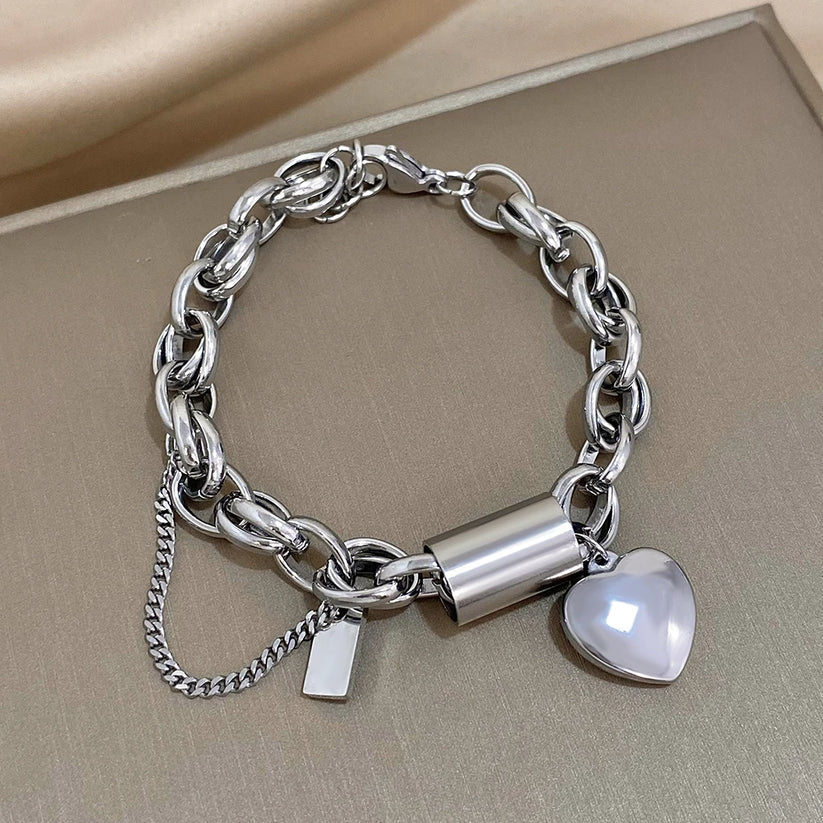 Heartened Chunky Bracelet | White Gold 18k