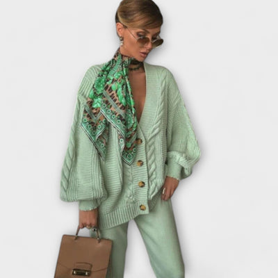 Elegant 2-Piece Set with Cardigan and Comfortable Pants