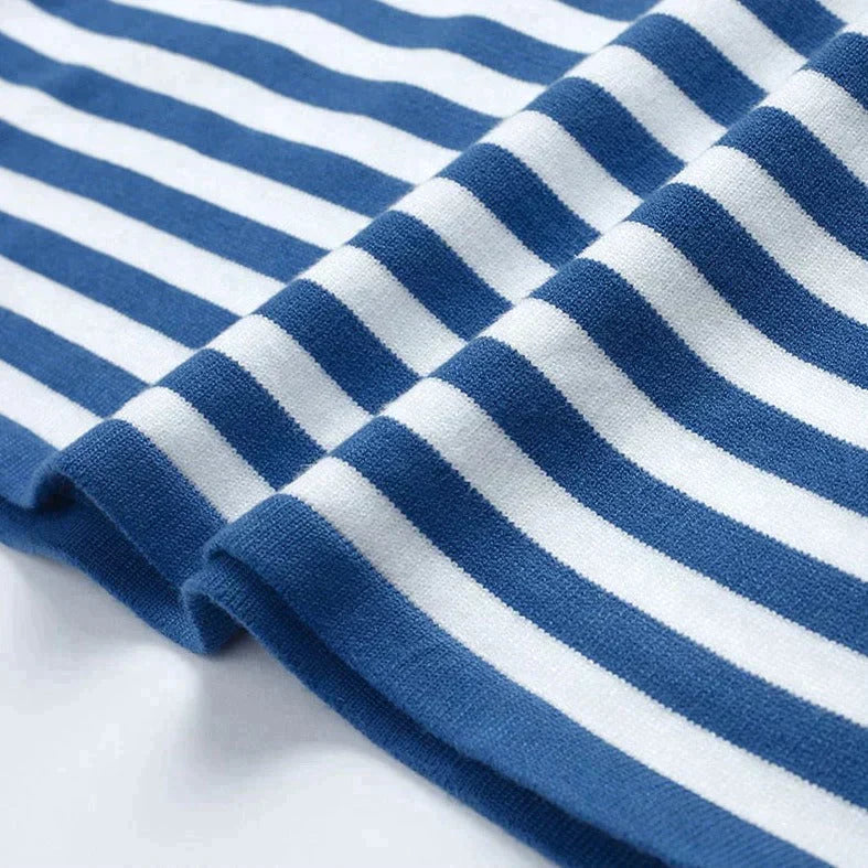 Avencea - Elegant Striped T-Shirt - Lightweight Fabric