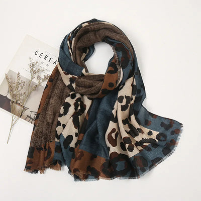 "Queen of the Savannah" Scarf